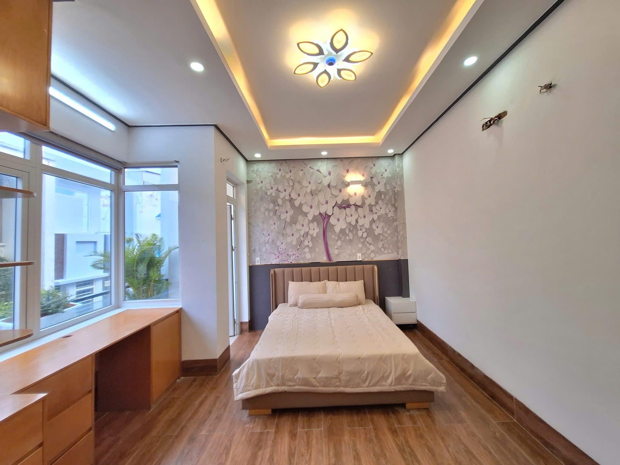 Lên sóng bán nhà mới TL26 sát chợ Cầu Đồng; SHR; hc, đường 6m ô tô ngủ trong nhà - Ảnh 1